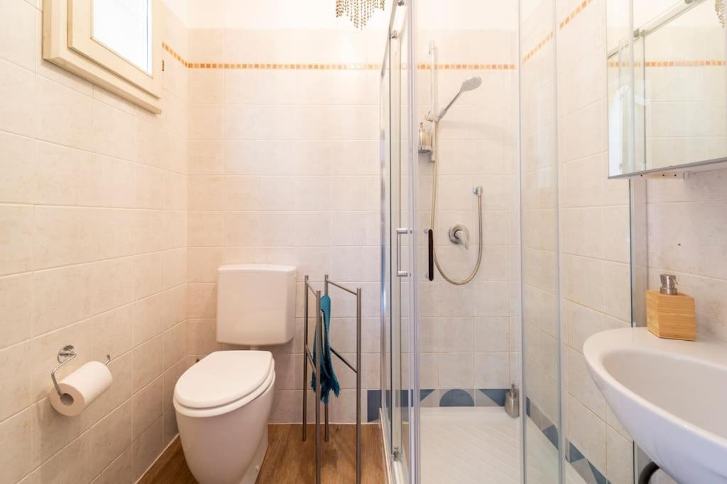 Central And Cozy Loft With Courtyard 볼로냐 외부 사진